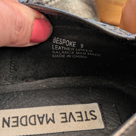 Women's Leather Oxford Brogues - Black and Tan - Picture 9 of 9